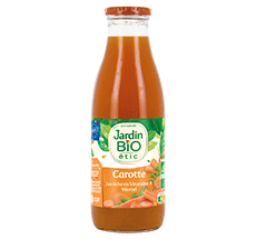 Organic pure carrot juice